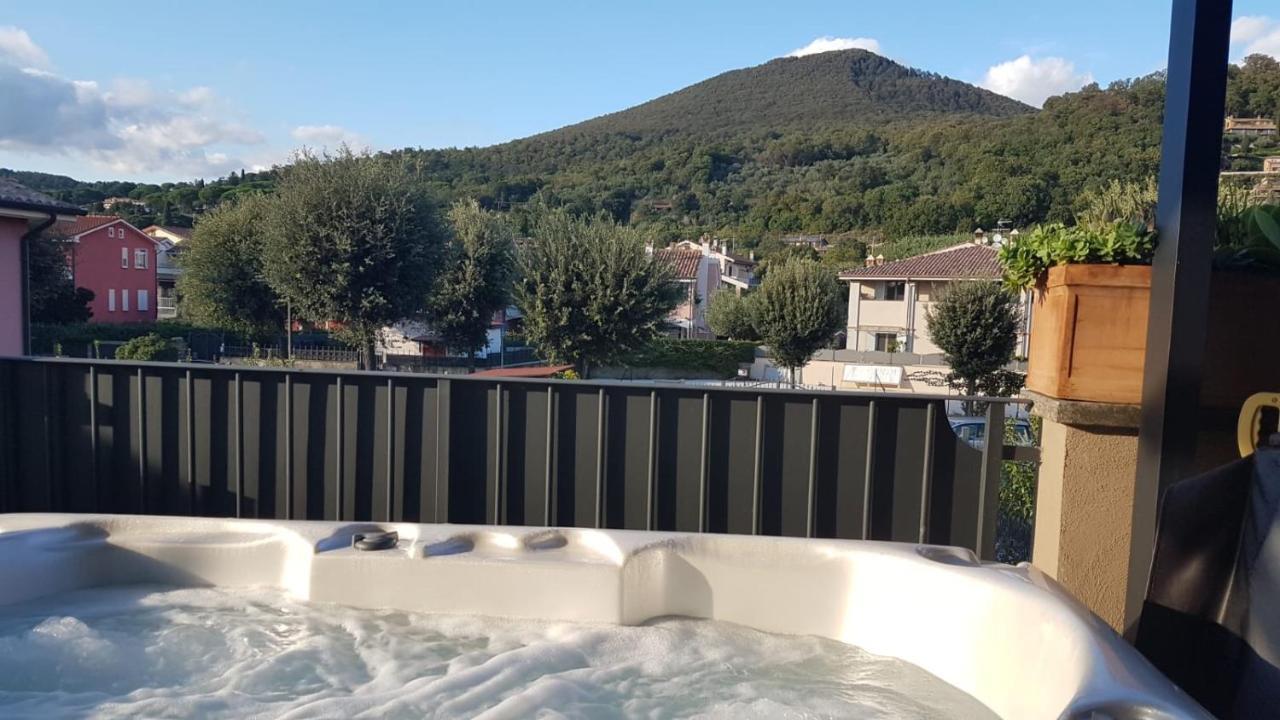 Casa Vacanze I Melograni トレヴィニャーノ・ロマーノ エクステリア 写真